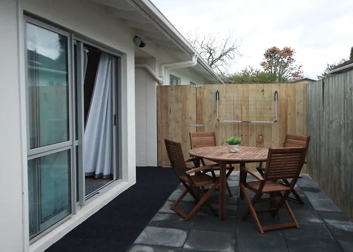 Rose Unit 1 Rotorua-accommodation&spa *