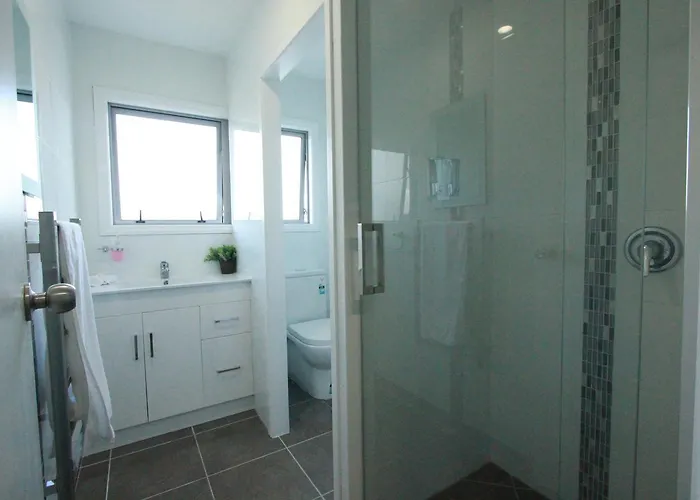 Rose Unit 1 Rotorua-accommodation&spa