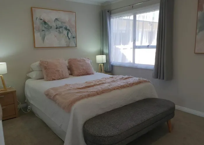 Rose Unit 1 Rotorua-accommodation&spa